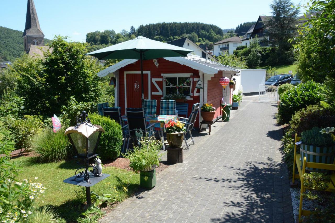 Ferienwohnung Burgblick Bilstein Экстерьер фото